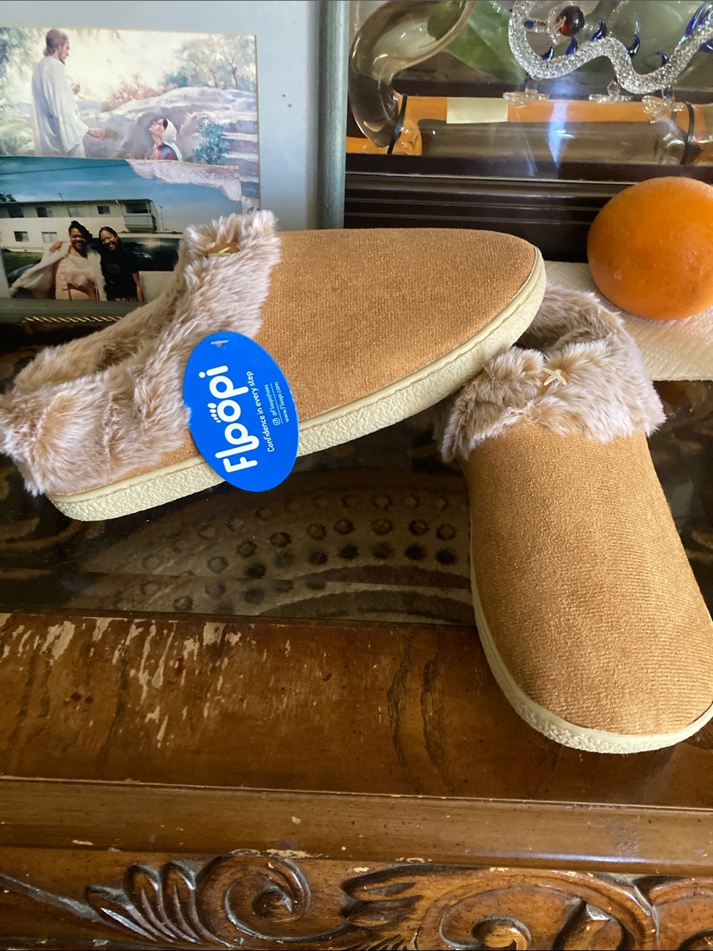 Loop Women's Plush-Trim Slip-On Slippers in Tan